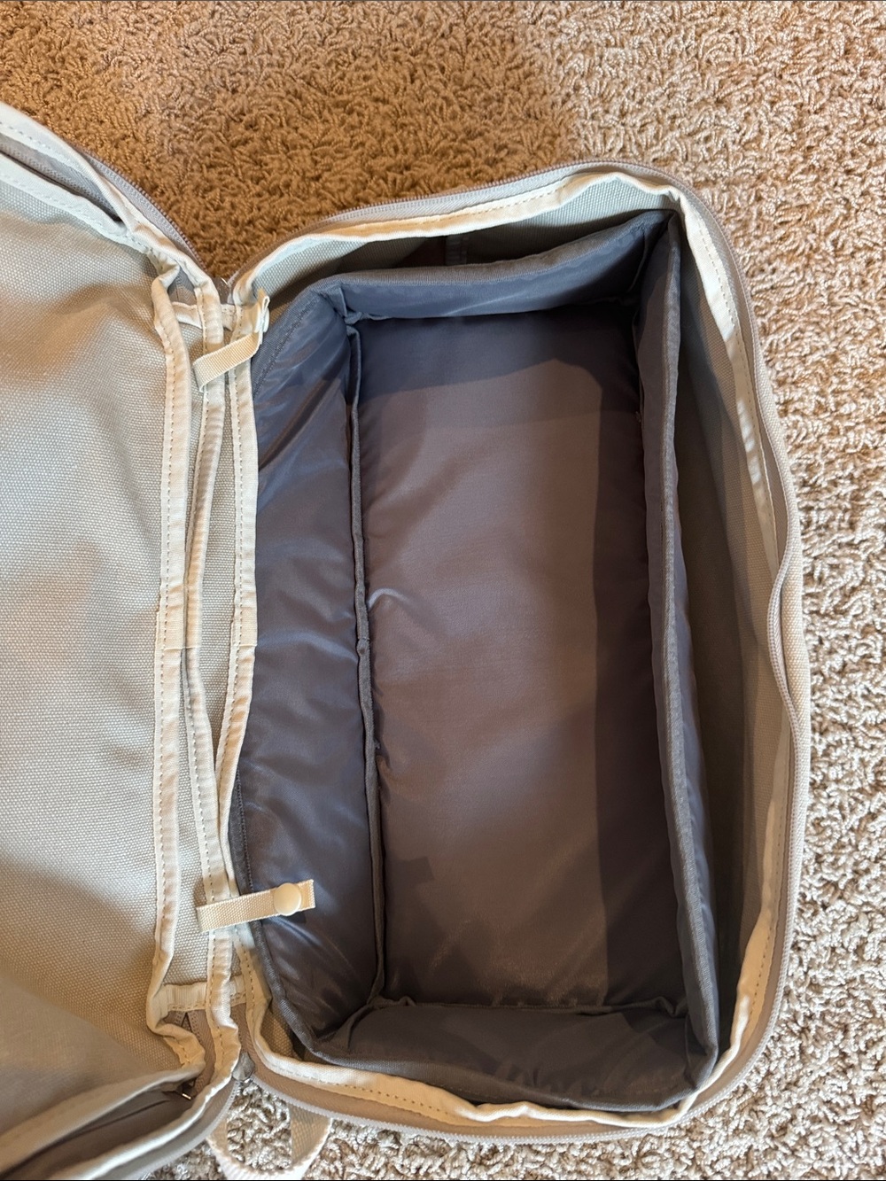 Lo & Sons Canvas Weekender Duffel Bag in Light Beige - Picture 12 of 13